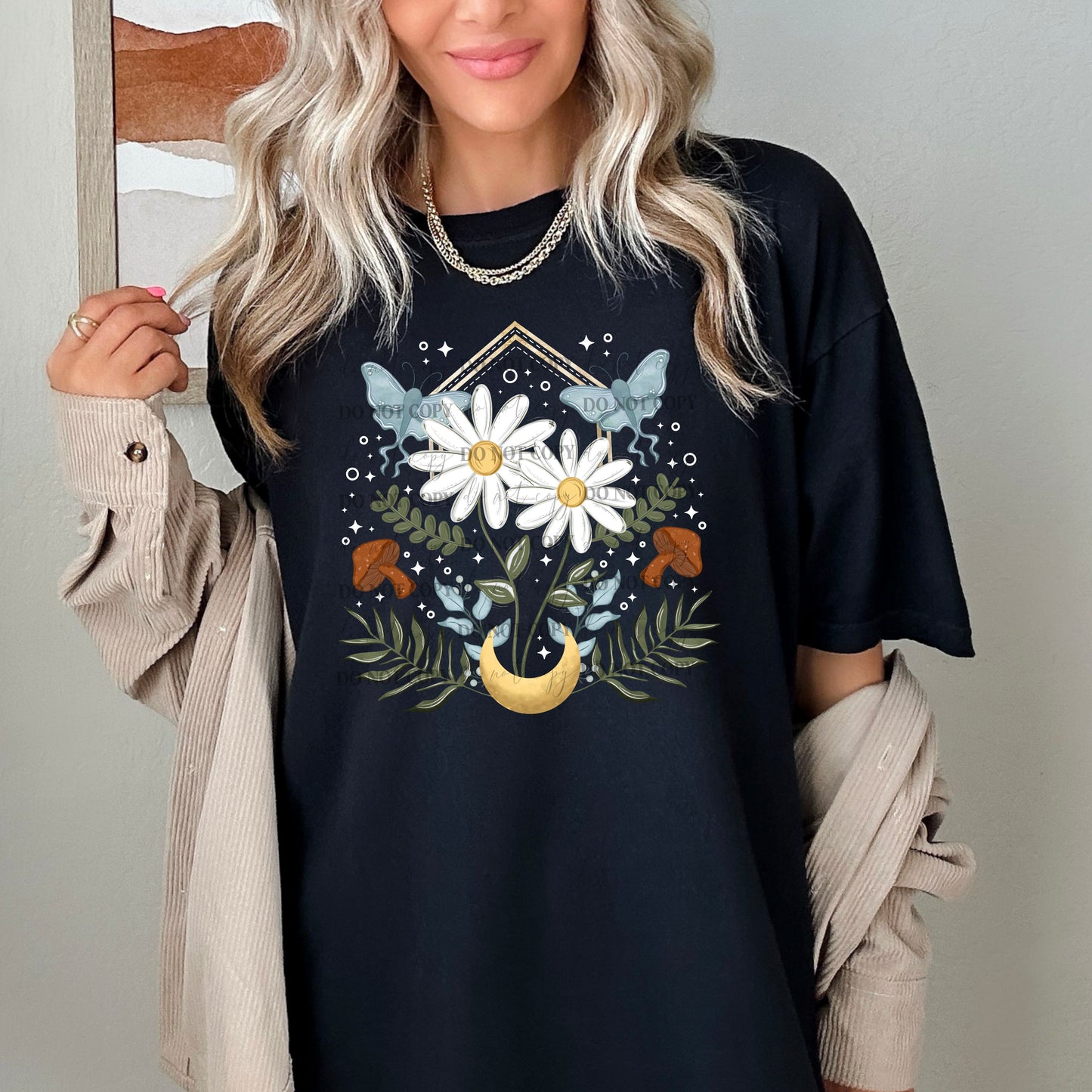 Mystical Daisies - Tee