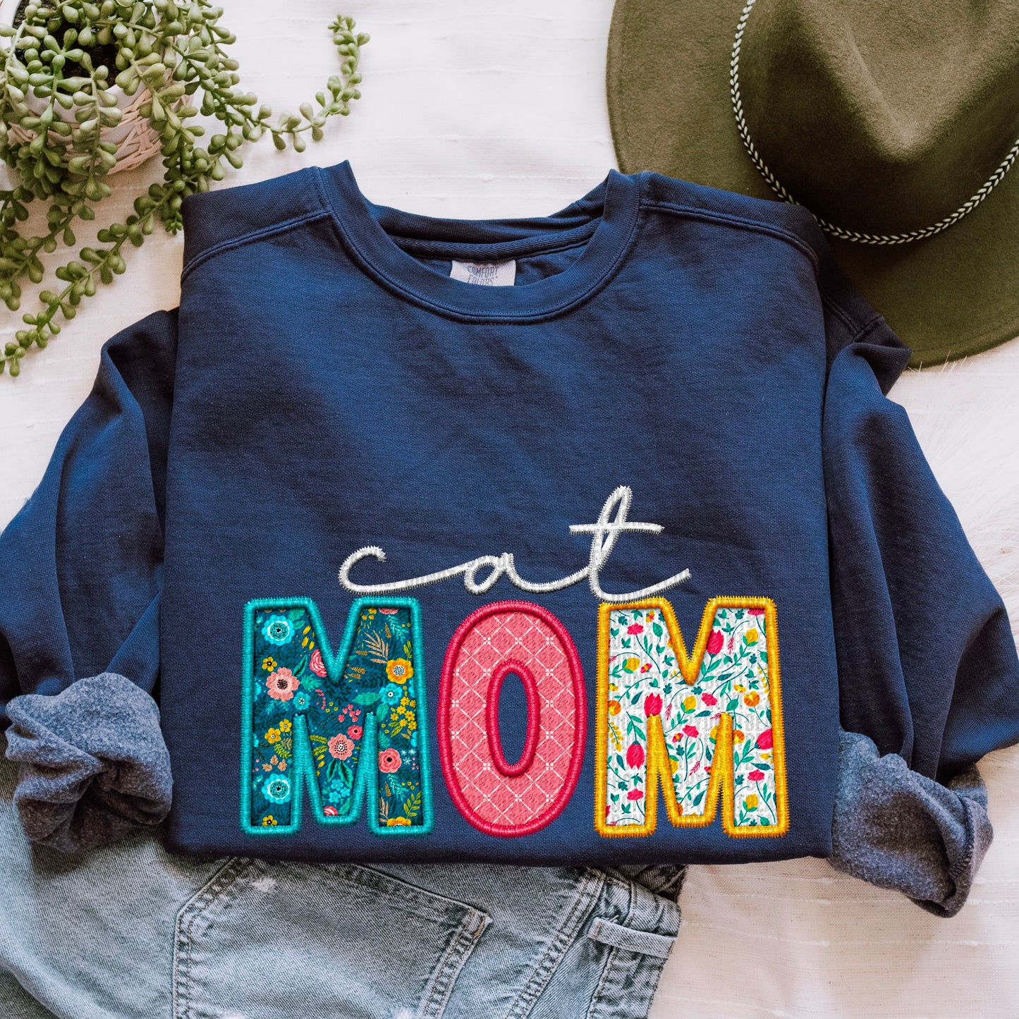 Cat Mom Faux Embroidery - Sweatshirt